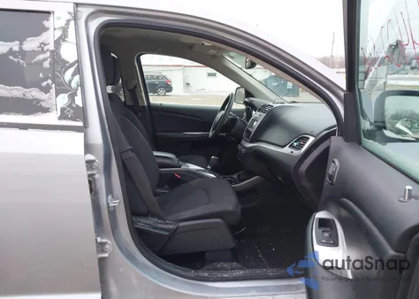 2018 Dodge Journey Sxt z USA, uszkodzony, nr VIN 3C4PDCBG6JT522649